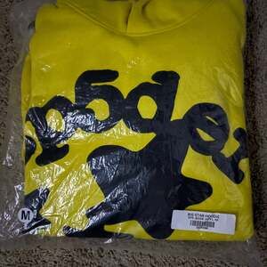 Sp5der Beluga Hoodie Gold